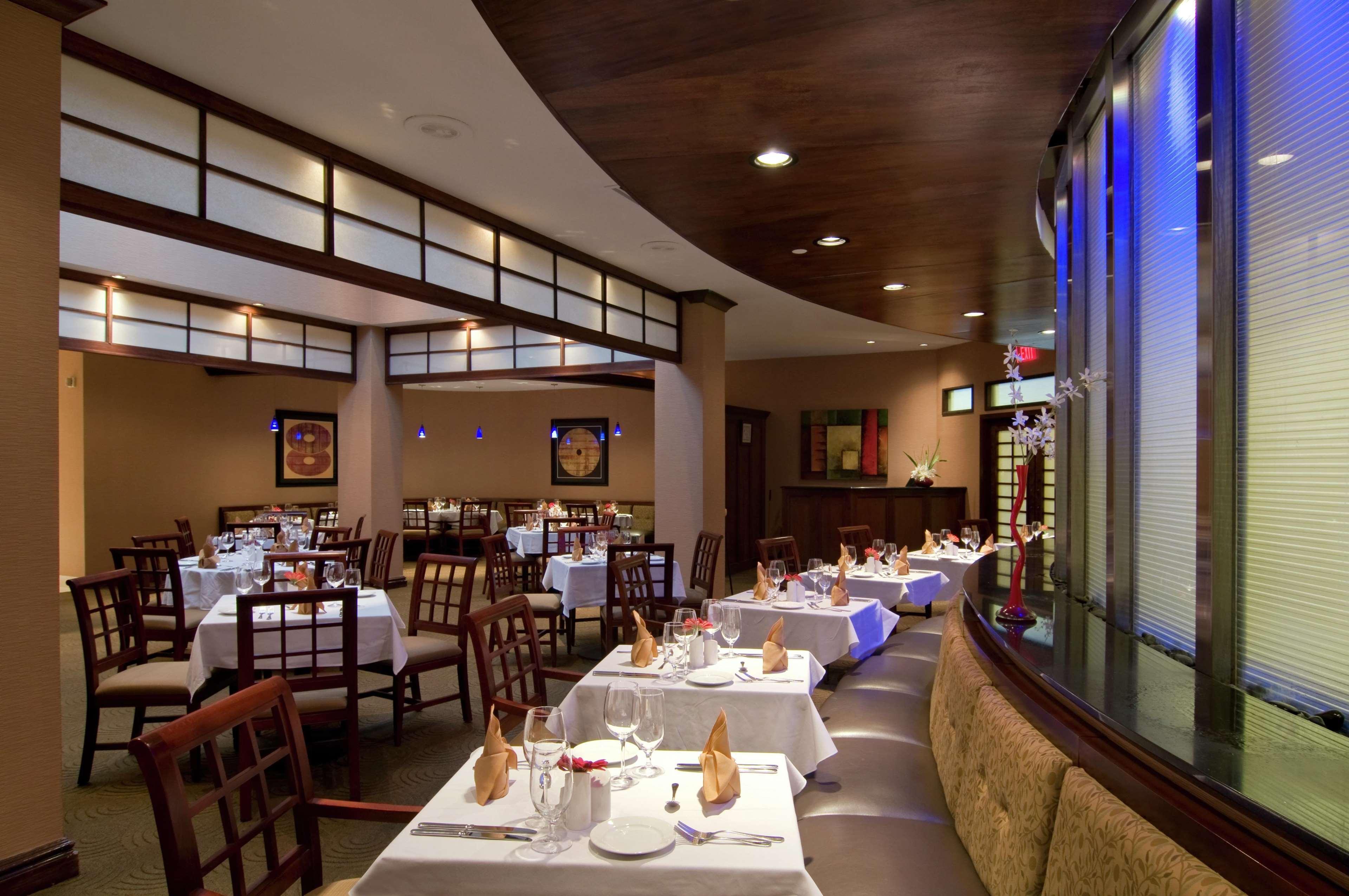 Hotel Hilton Charlotte Executive Park Extérieur photo