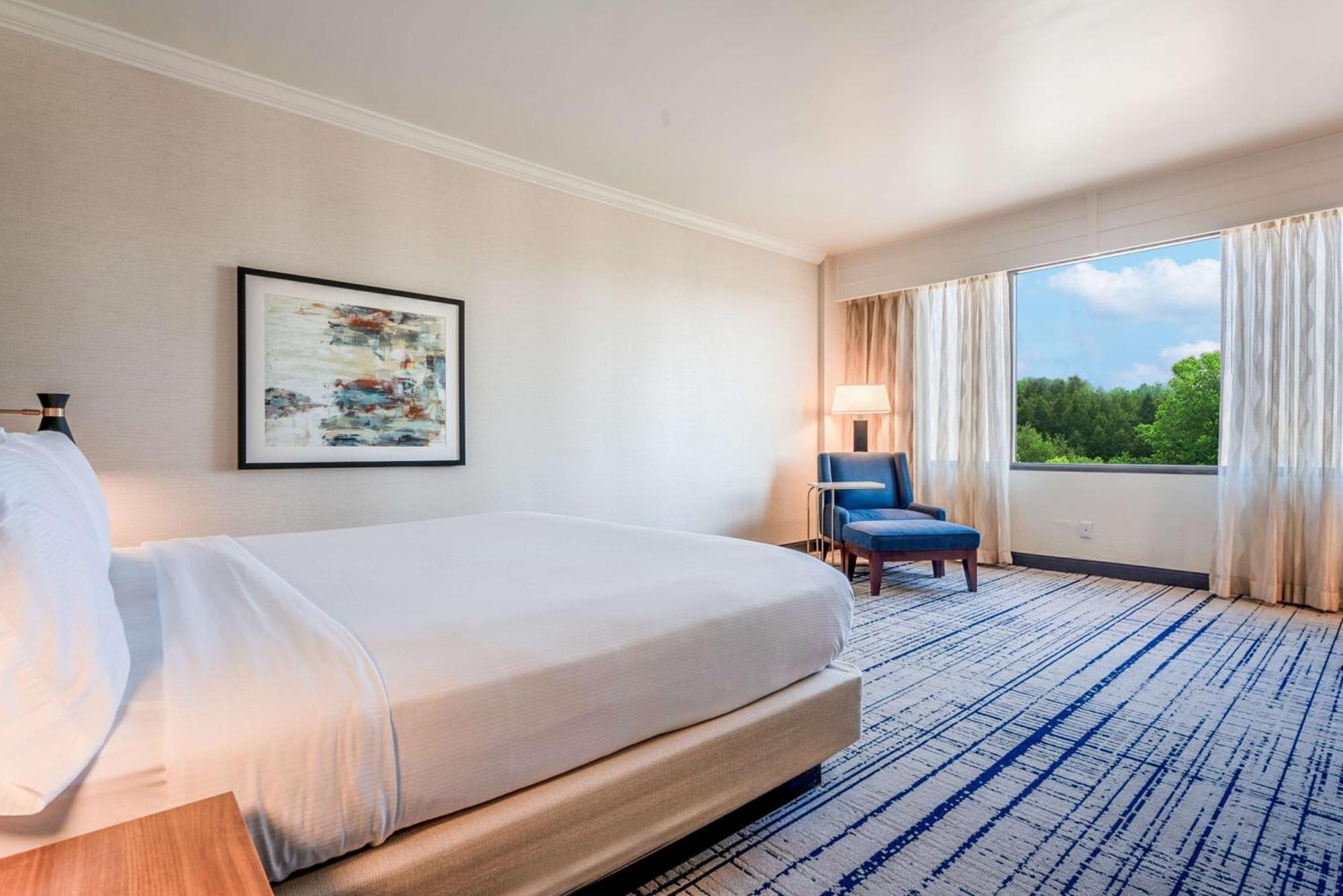 Hotel Hilton Charlotte Executive Park Extérieur photo