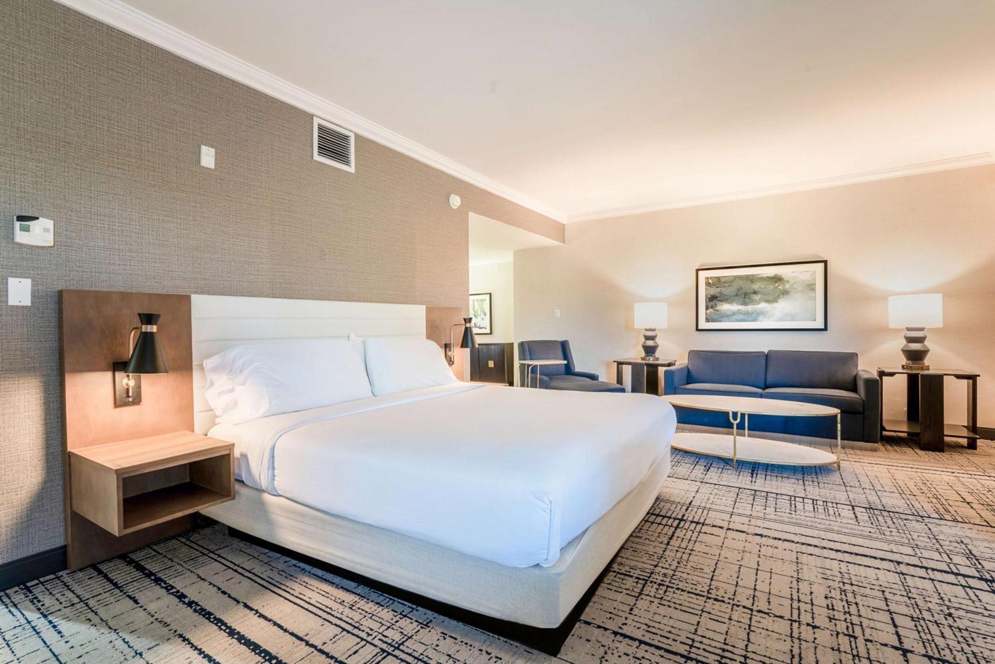 Hotel Hilton Charlotte Executive Park Extérieur photo